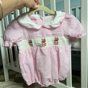 Bunny smocked seersucker bubble romper girl toddler Peter Pan collar embroidered